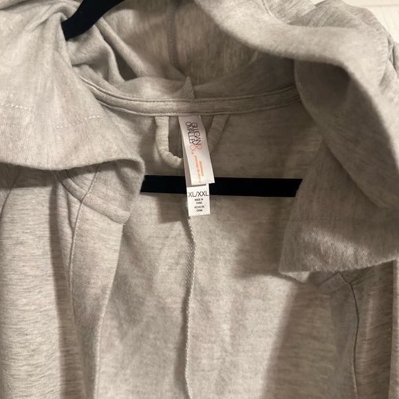 Gilligan & O'Malley Light Gray Robe - Picture 2 of 5